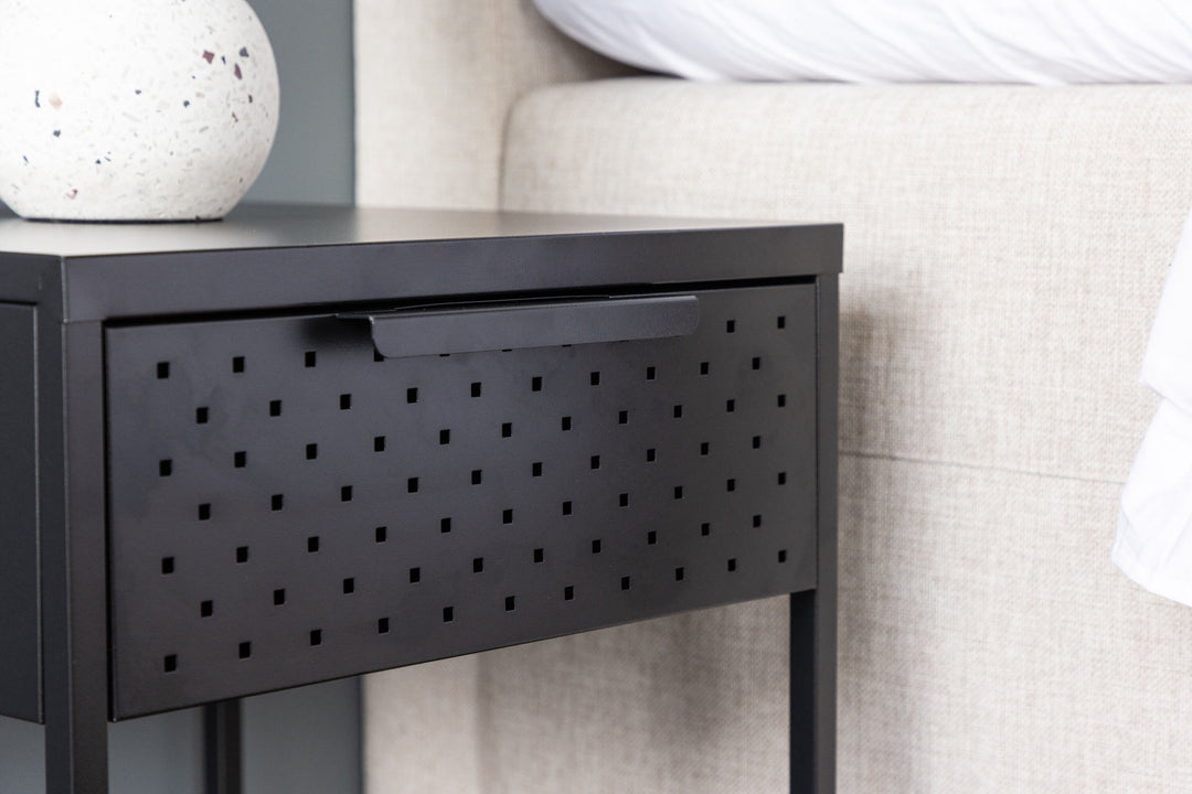 Venture Home Sacramento Drawer - Black / Black