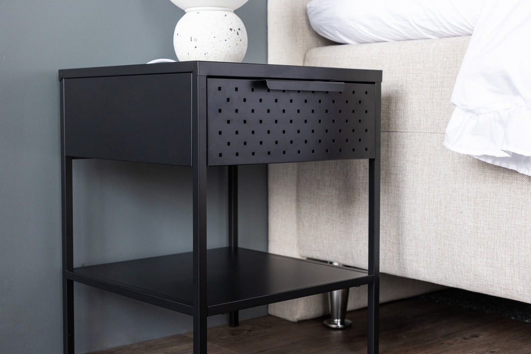 Venture Home Sacramento Drawer - Black / Black