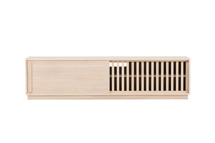 Venture Home Lugo TV Bench  - Whitewash / Whitewash Melamine