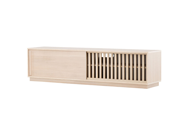 Venture Home Lugo TV Bench  - Whitewash / Whitewash Melamine