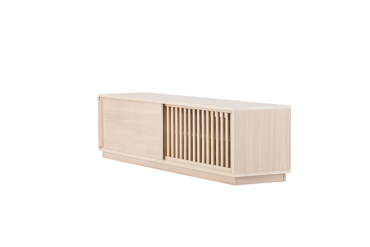 Venture Home Lugo TV Bench  - Whitewash / Whitewash Melamine
