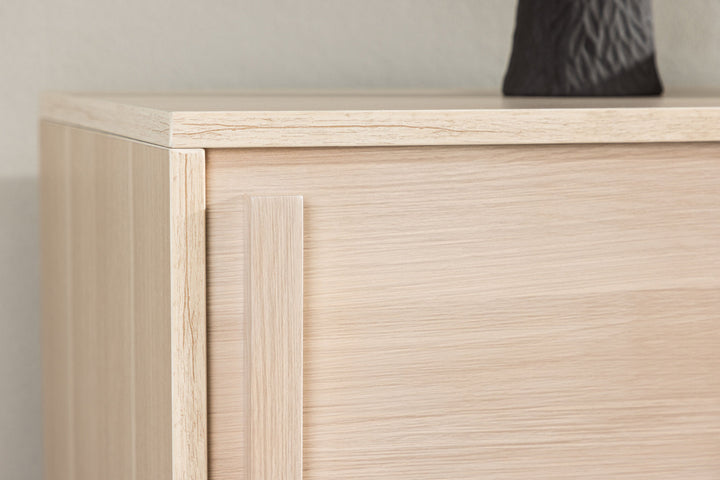 Venture Home Lugo TV Bench  - Whitewash / Whitewash Melamine