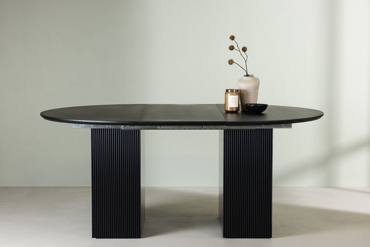 Venture Home Matilda Dining Table Extendable φ130/180 - Black / MDF with veneer