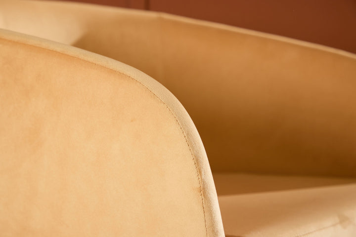 Venture Home Fluffy Arm Chair - Black Legs / Yellow Velvet
