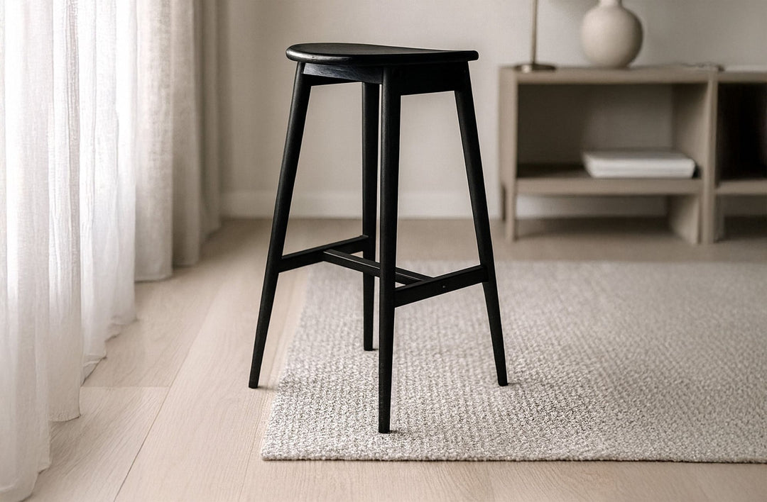 Vind Orust Bar Chair - Rubberwood / Black