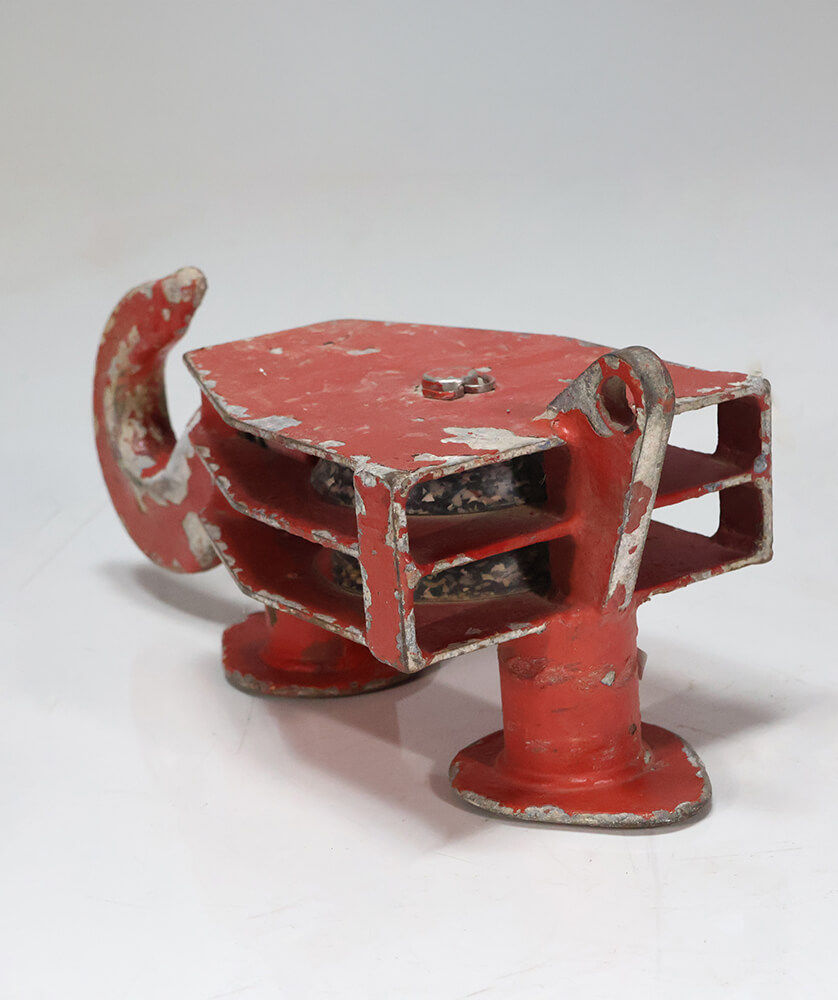 Trademark Living Rustik skibstalje med patineret rød finish