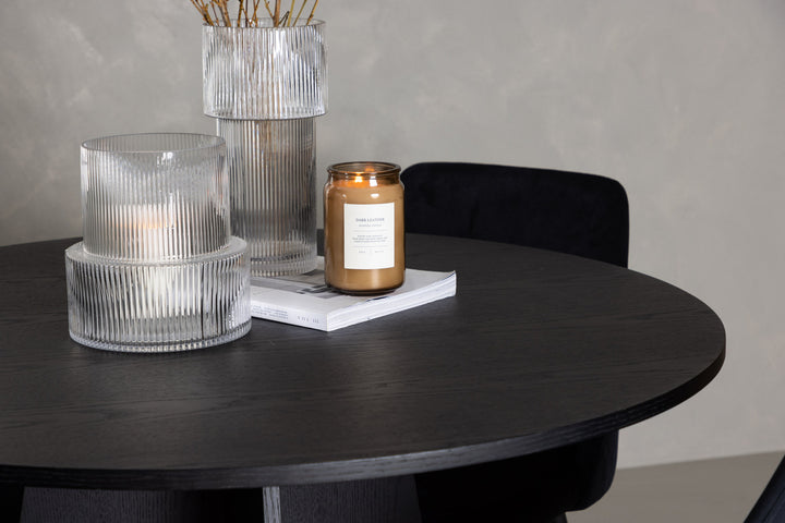 Venture Home Bootcut Round Dining Table - Black / Black Fanéer +Night Dining Chair - Black / Black Velvet _4