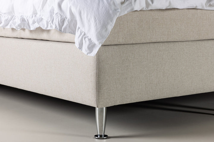 Venture Home Toledo Bed 180*200 - Matte Silver / Beige Fabric Lino 02