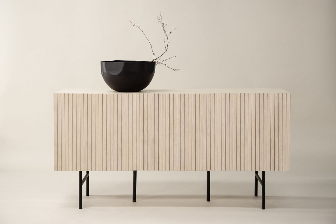 Vind Björkön Low Cabinet Storage - Whitewash / Faneer