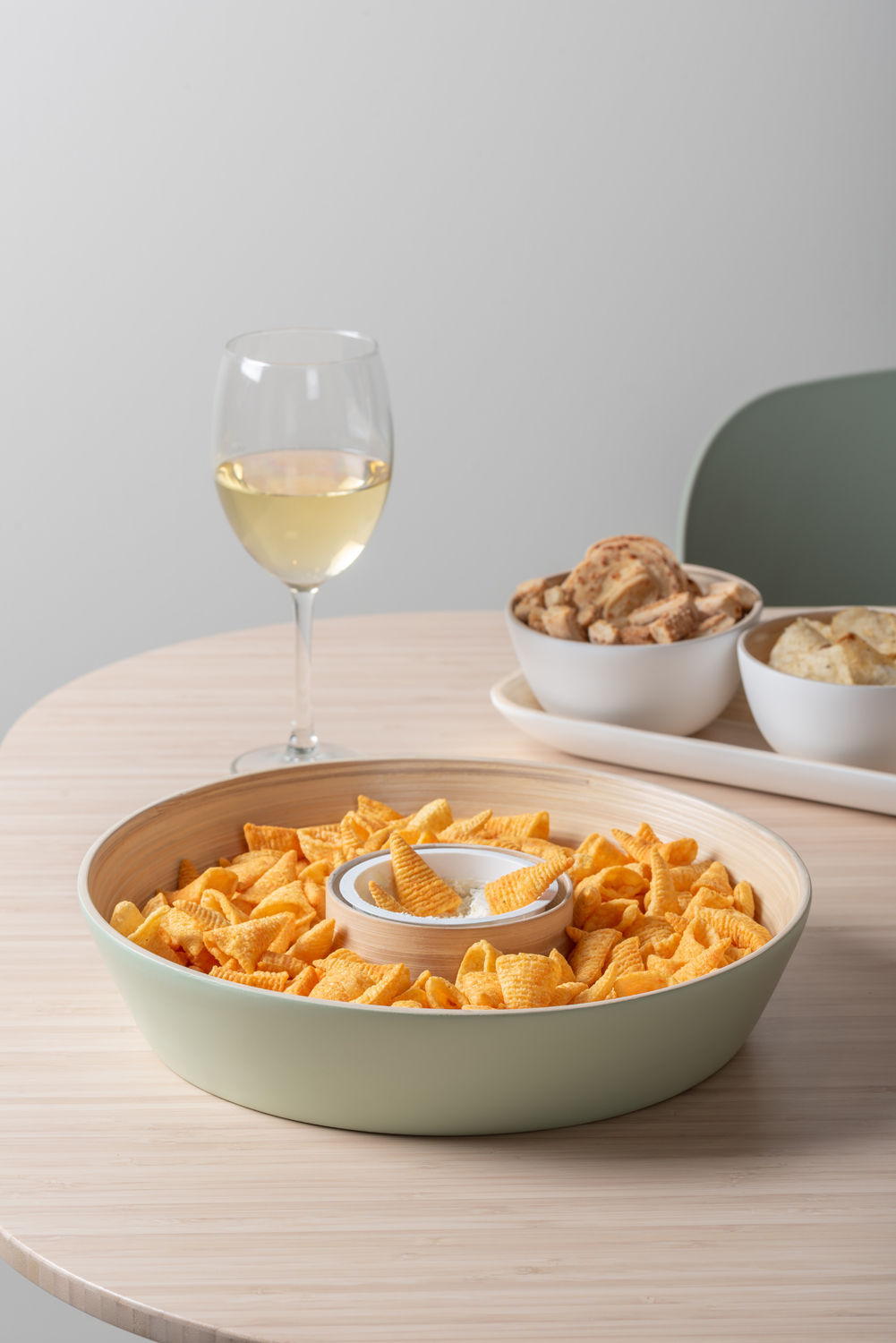 present time Bowl Puro chip & dip bamboo soft green