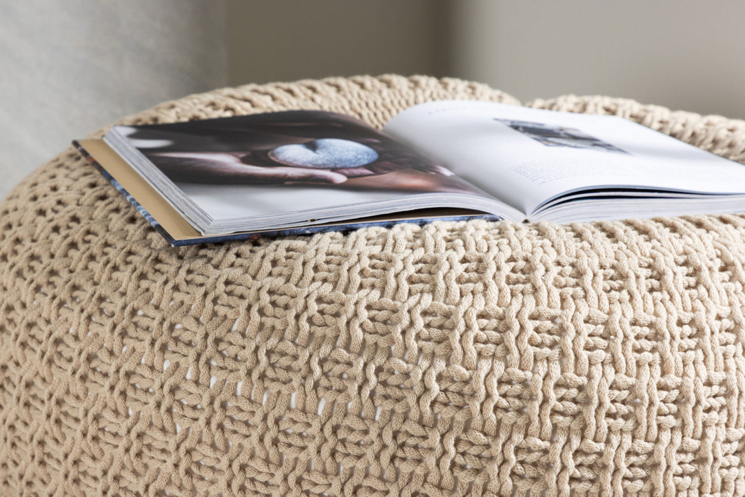 Venture Home Sam Round Pouf - ⌀45 / Beige