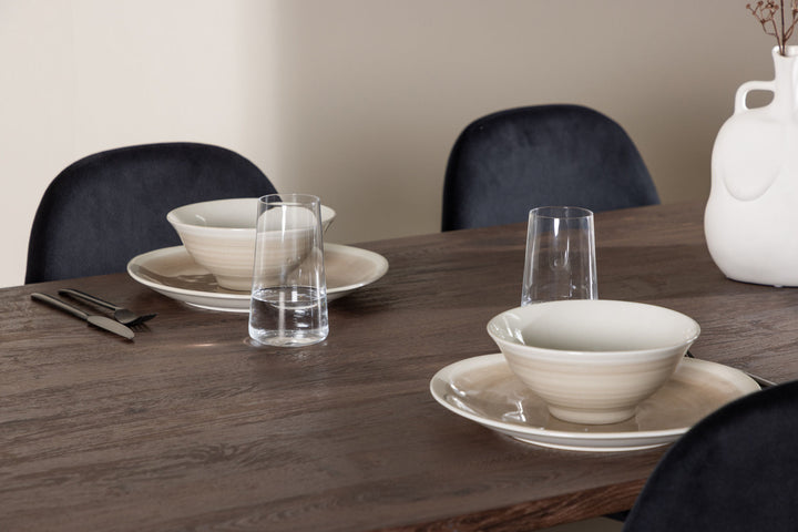 Venture Home Härön Dining Table with Polar Dining Chair
