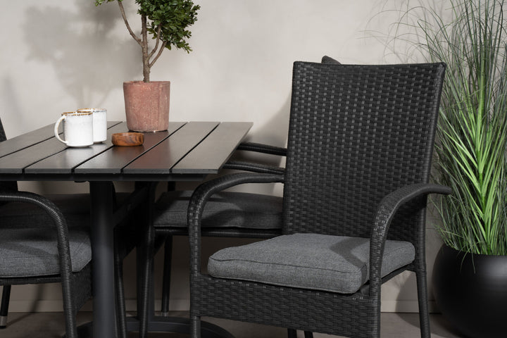 Venture Home Denver Café Table 120*70 - Black Alu / Black Aintwood+Anna Arm Chair (stackable)