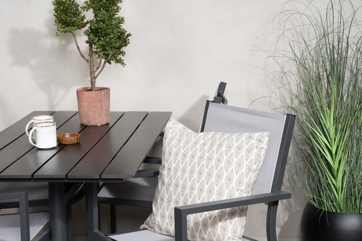 Venture Home Denver Café Table 120*70 - Black Alu / Black Aintwood+Copacabana Arm Chair (stac