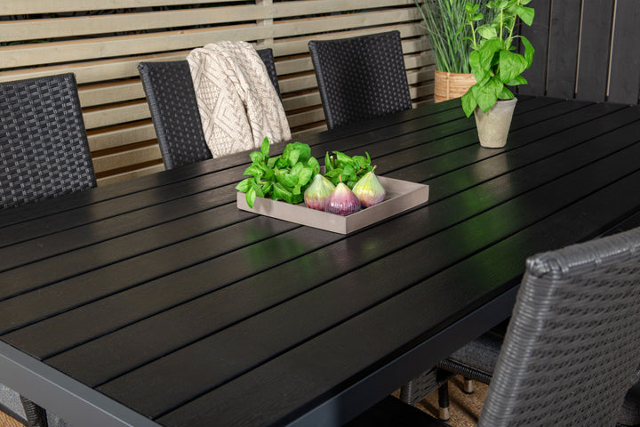 Venture Home Break Dining Table - 205*90 - Black Alu / Black Aintwood+Anna Arm Chair (stackab