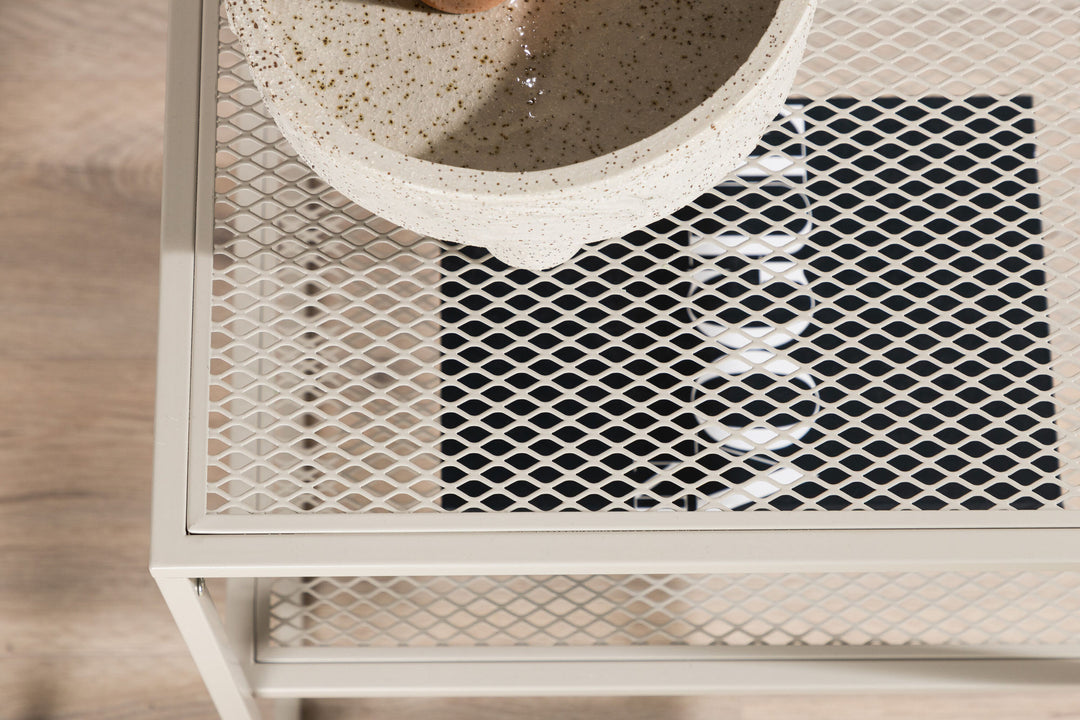 Venture Home Netz Side Table - / Beige