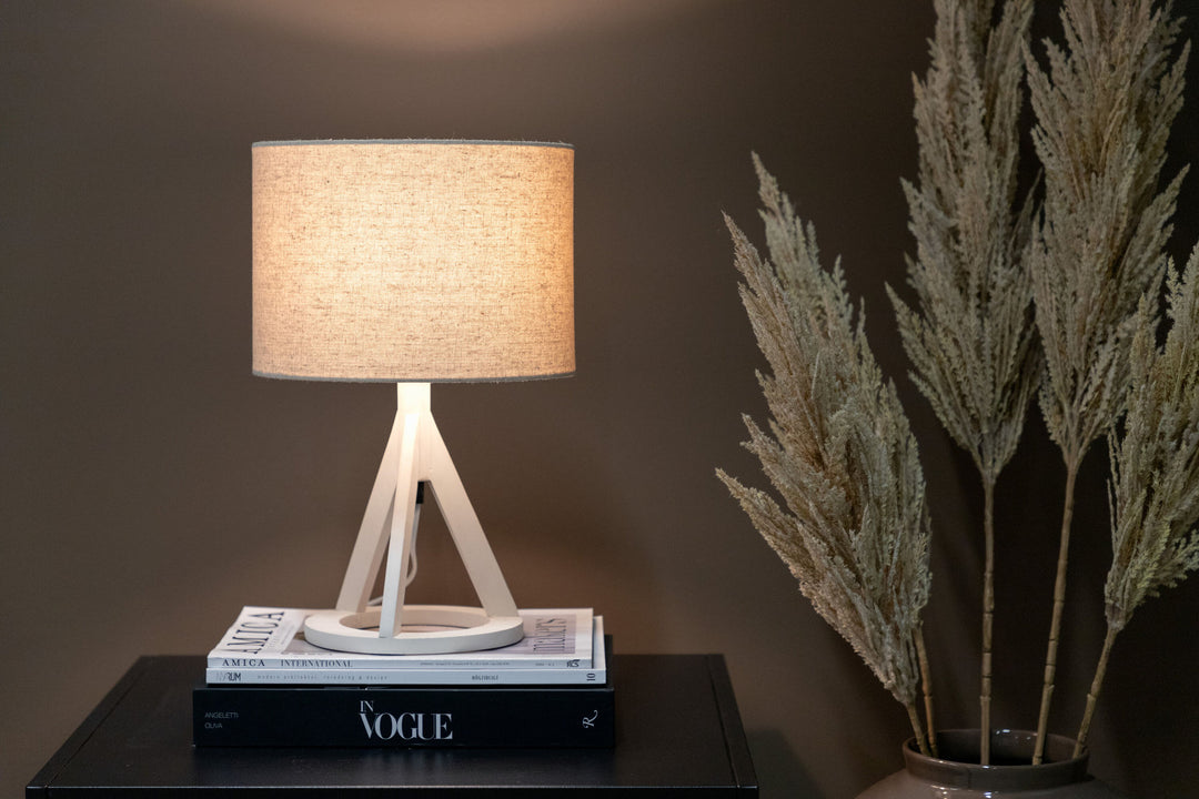 Venture Home Kona -Table Lamp - White/Linen