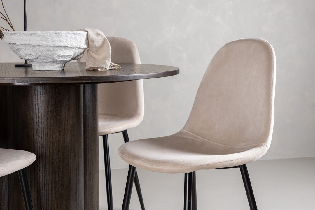 Venture Home OliviaDiningTable-Mocca/MoccaVeneer+PolarDiningChair-Blacklegs/BeigeVelvet_4