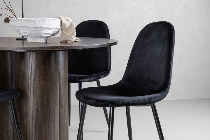 Venture Home OliviaDiningTable-Mocca/MoccaVeneer+PolarDiningChair-Blacklegs/BlackVelvet_4