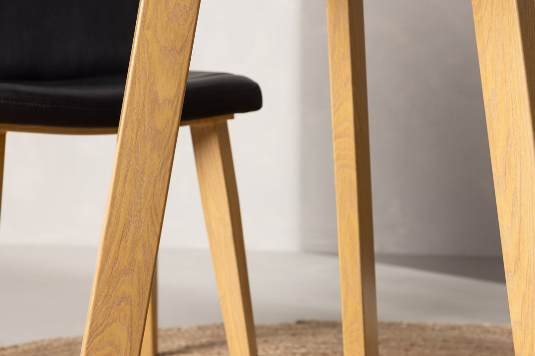 Venture Home Leonora Dining Table φ65 - Oaklook / White MDF