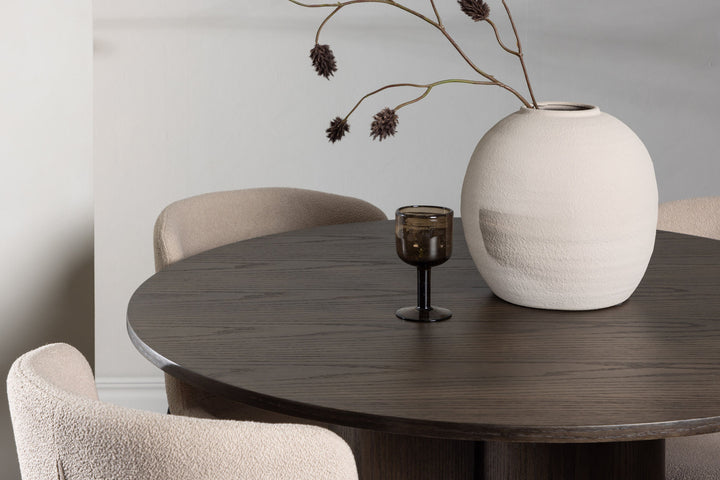 Venture Home OliviaDiningTable-Mocca/MoccaVeneer+ModestoDiningChair-Grey/SmokedBlackBoucle_4