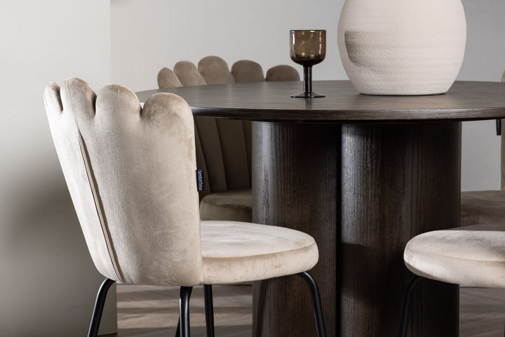 Venture Home OliviaDiningTable-Mocca/MoccaVeneer+LimhamnLightChair-Black/BeigeVelvet_4