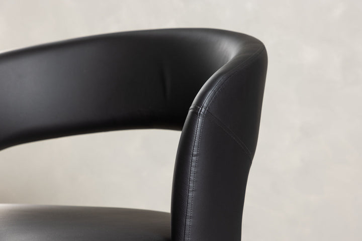 Venture Home Mundo Single Sofa - Black / Black TP