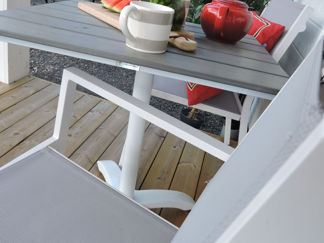 Venture Home Colorado - Cafébord - 70*70 - Matt Vit / Grå Aintwood+Copacabana Arm Chair (stac
