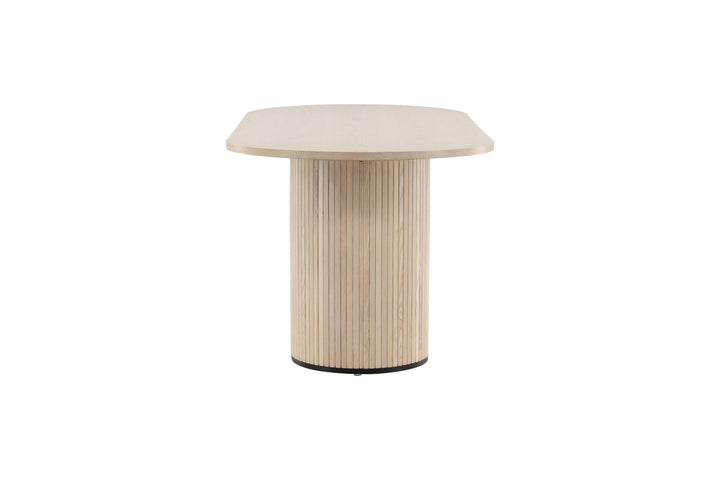 Venture Home Bianca Oval Dining Table - White Wash / White Wash Veneer