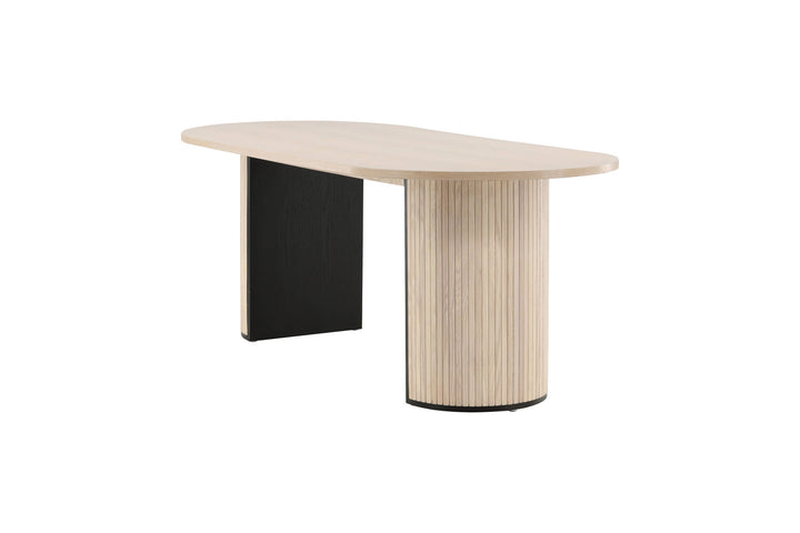 Venture Home Bianca Oval Dining Table - White Wash / White Wash Veneer