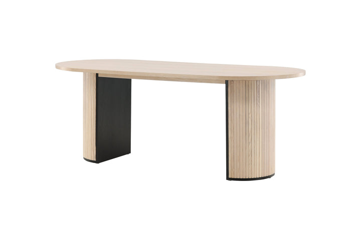 Venture Home Bianca Oval Dining Table - White Wash / White Wash Veneer