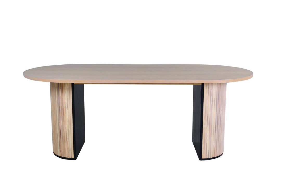 Venture Home Bianca Oval Dining Table - White Wash / White Wash Veneer