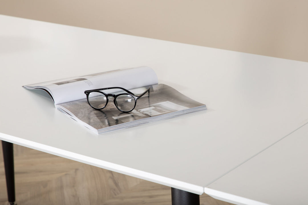 Venture Home Jimmy Dining Table - Black / White HPL - 150*76