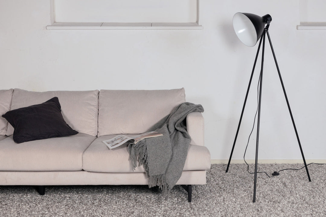 Venture Home Tiv -Floor Lamp - Black/Black