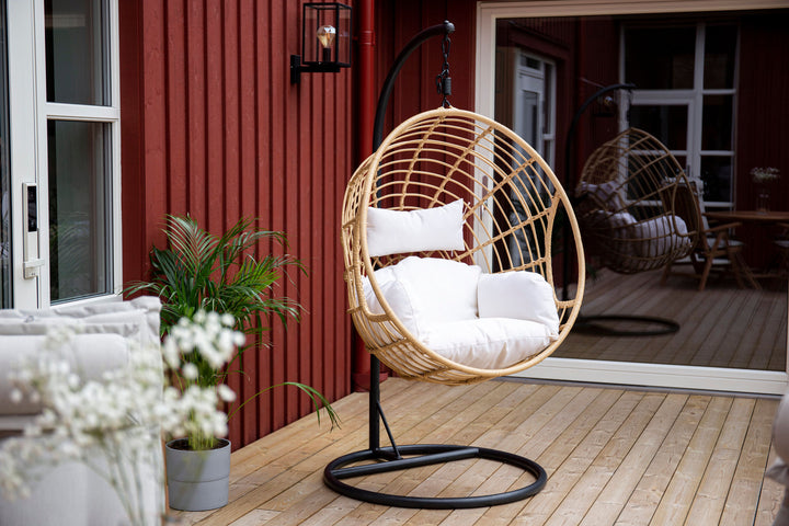 Venture Home Viga - Hanging Chair Round - Black Frame / Natur Wicker / Offwhite Cushion