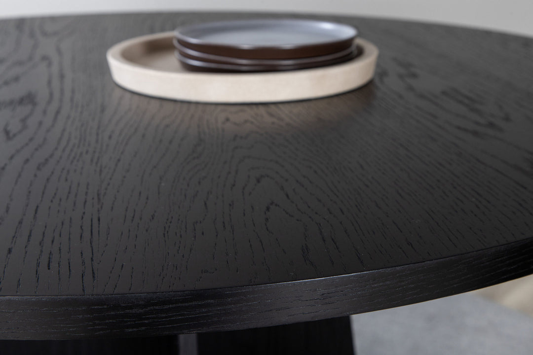 Venture Home Bootcut Round Dining Table - Black / Black Fanéer