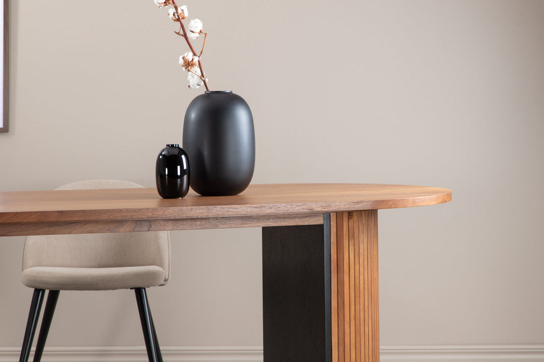 Venture Home Bianca Oval Dining Table - Walnut / Walnut Veneer