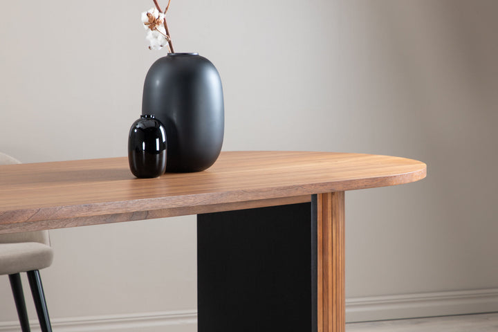 Venture Home Bianca Oval Dining Table - Walnut / Walnut Veneer