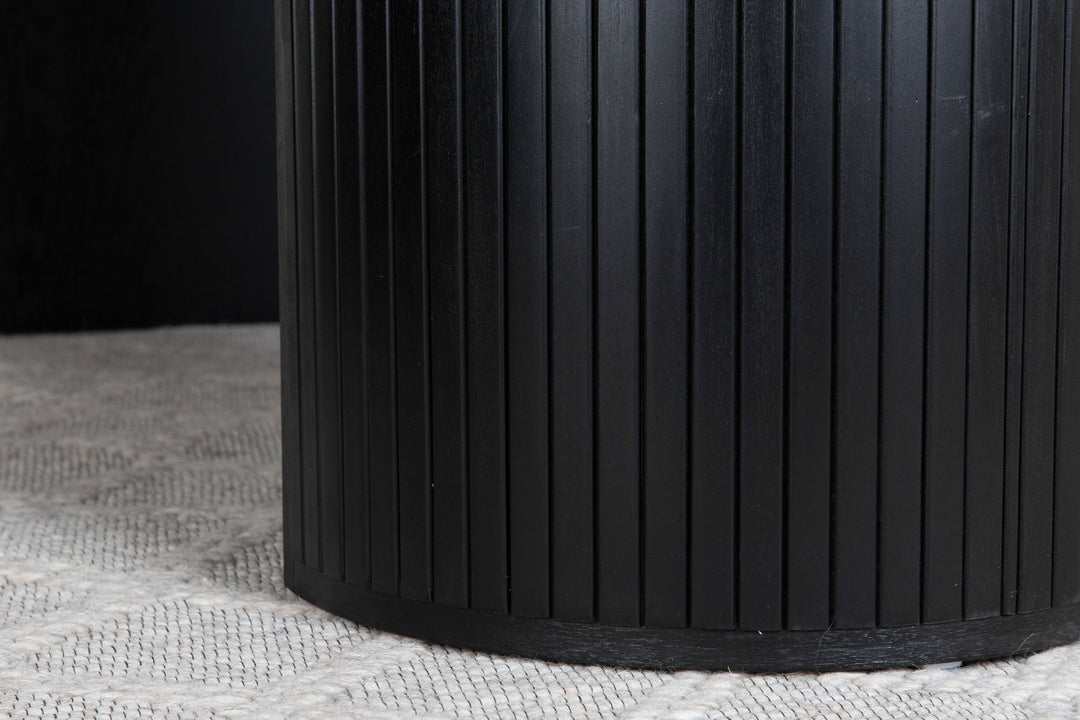 Venture Home Bianca Oval Dining Table - Black / Black Veneer