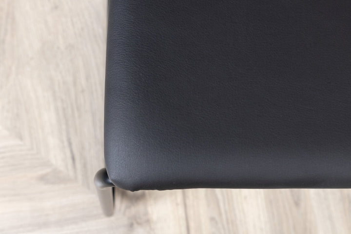 Venture Home Kenth Chair 2-pack - Black / Black PU