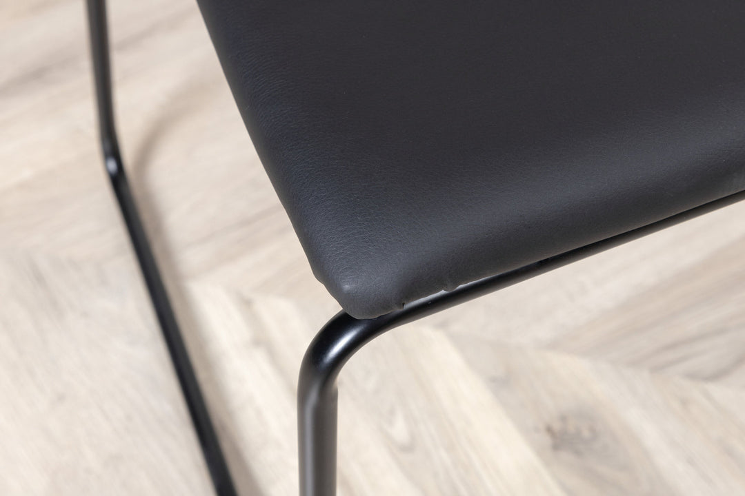 Venture Home Kenth Chair 2-pack - Black / Black PU