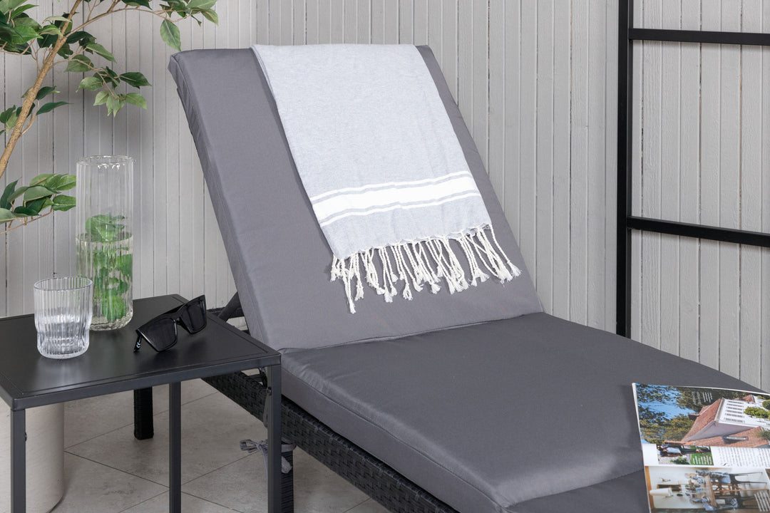 Venture Home Bilbao sunlounge black wicker/grey cushion