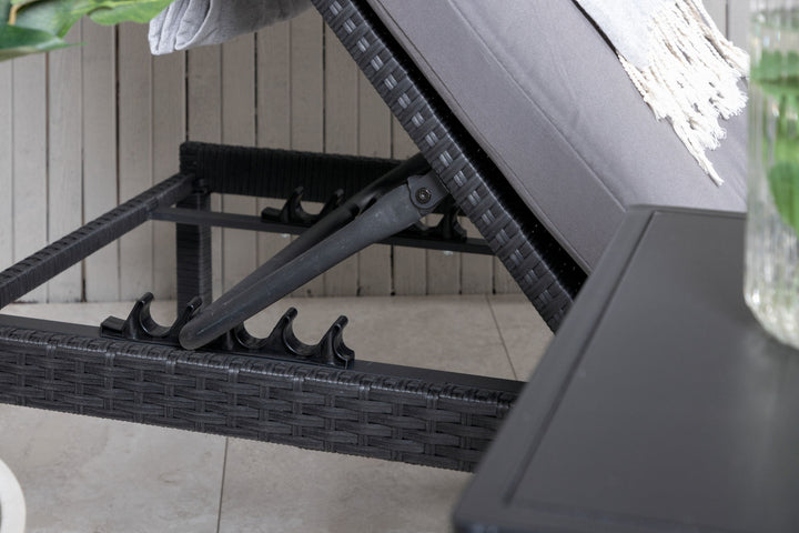 Venture Home Bilbao sunlounge black wicker/grey cushion