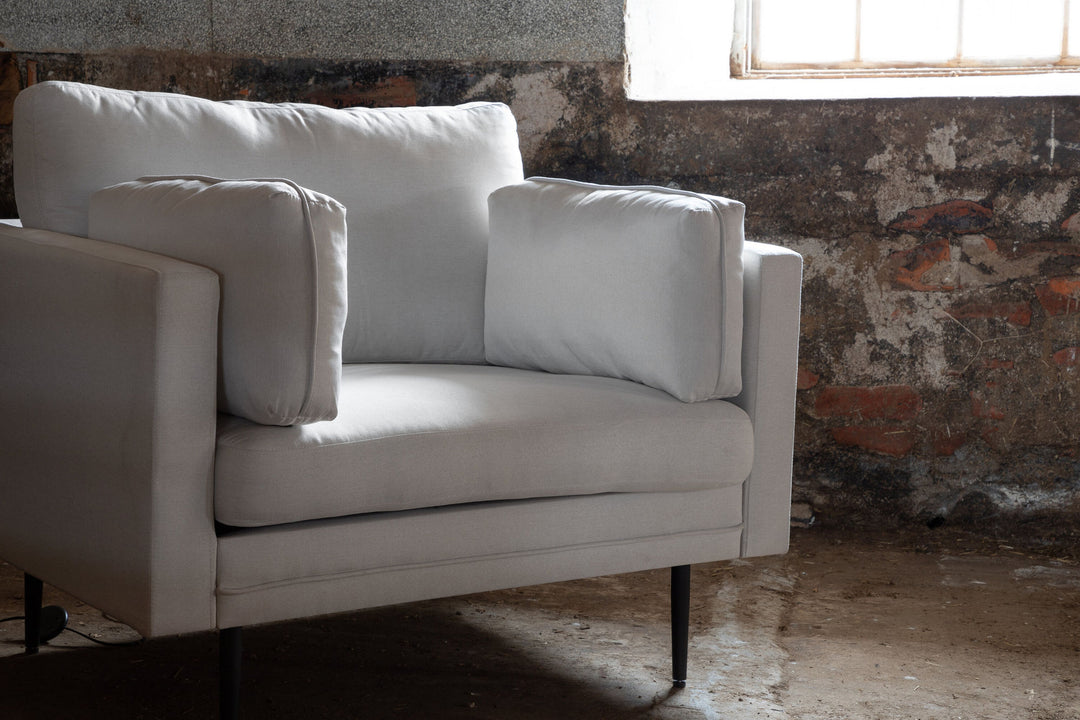 Venture Home Boom Single Sofa - Black / White Fabric