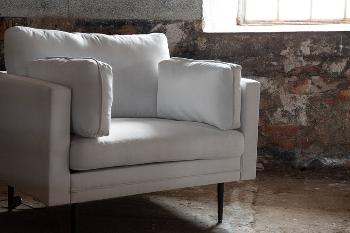 Venture Home Boom Single Sofa - Black / White Fabric