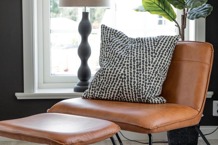 Venture Home X-Lounge Chair - Brown PU