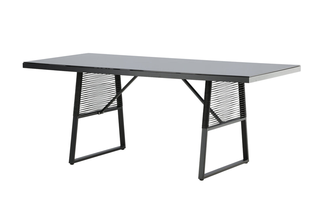 Venture Home Dallas Dining Table