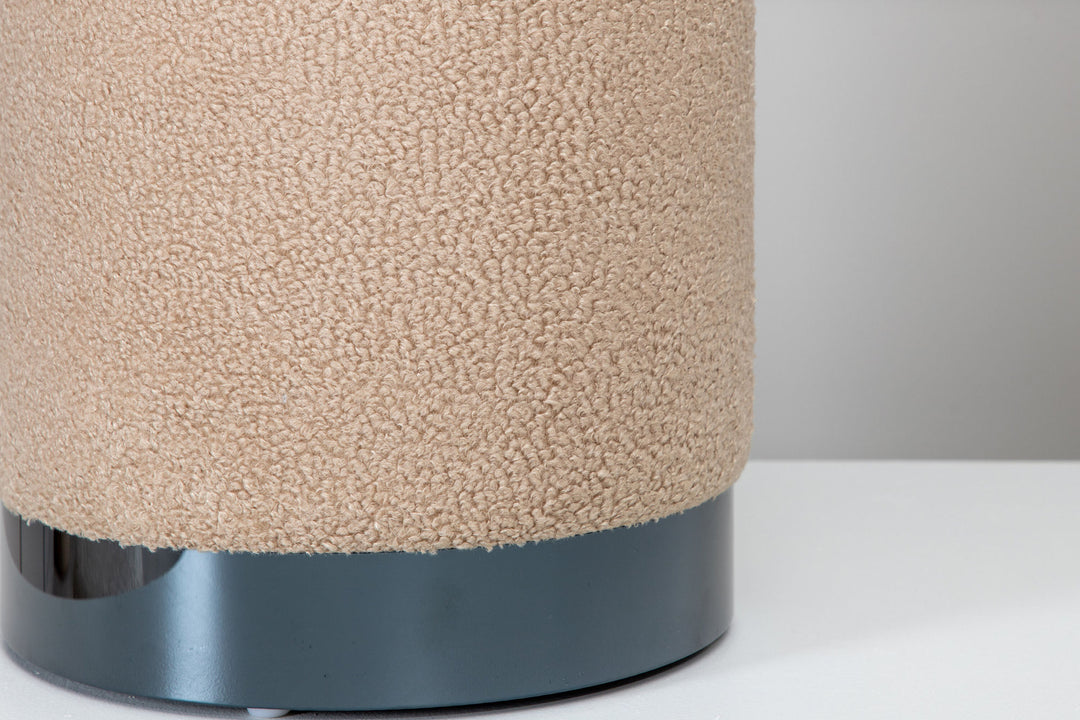 Venture Home Benji Pouf - Black / Beige Teddy