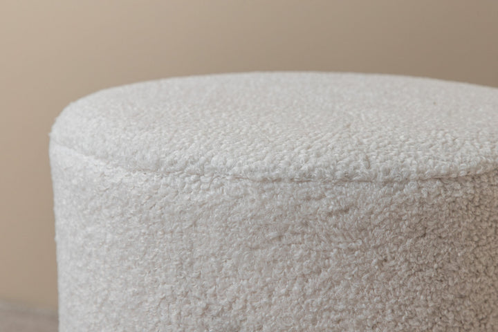 Venture Home Benji Pouf - Black / Offwhite Teddy