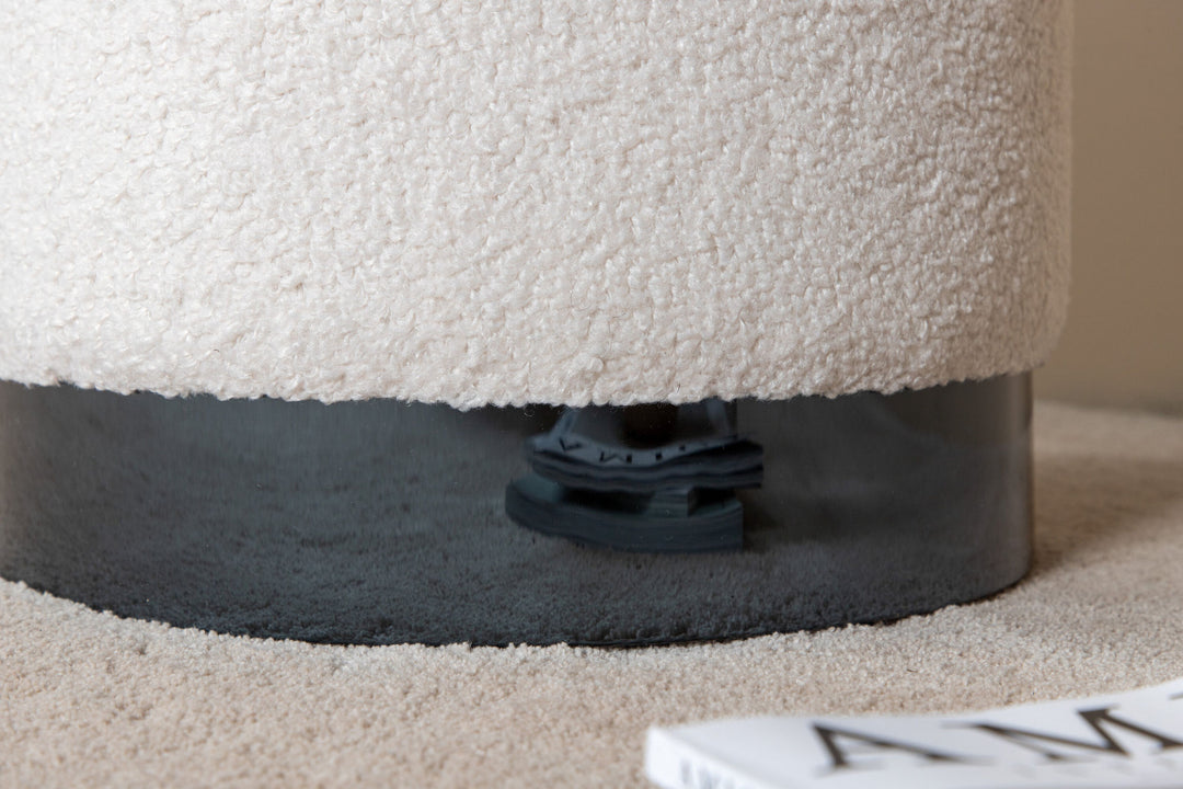 Venture Home Benji Pouf - Black / Offwhite Teddy